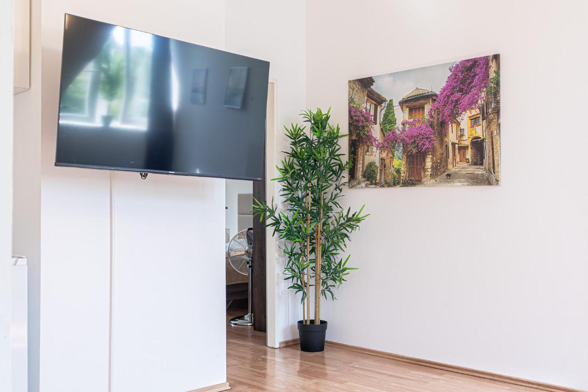Spacious 2Br Apt Great Location - Near Schoenbrunn Viyana Dış mekan fotoğraf