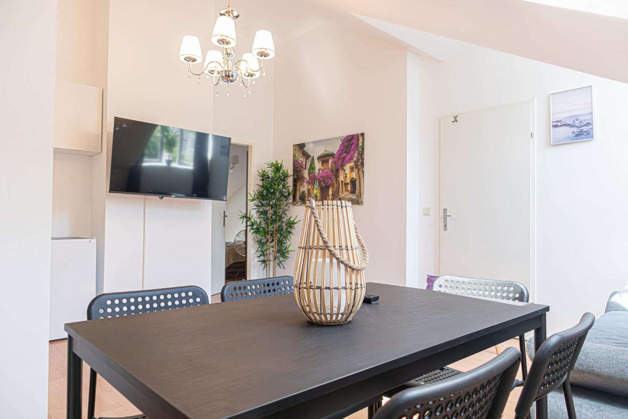 Spacious 2Br Apt Great Location - Near Schoenbrunn Viyana Dış mekan fotoğraf