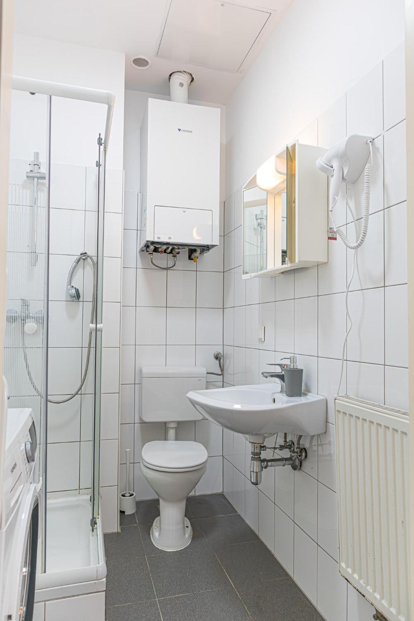 Spacious 2Br Apt Great Location - Near Schoenbrunn Viyana Dış mekan fotoğraf